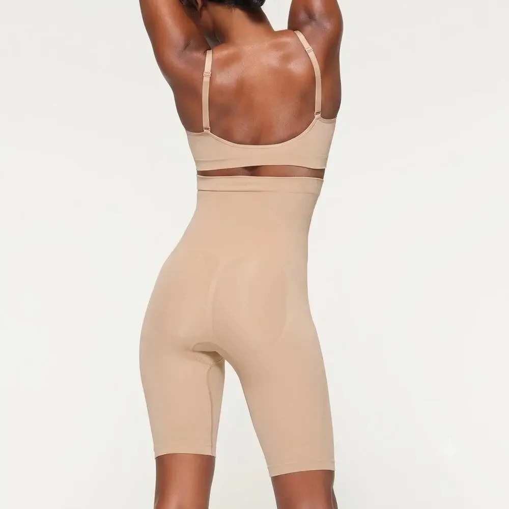 SKIMS SEAMLESS SCULPT High-Waisted Above The Knee Short - Mica Size L NWT #1984